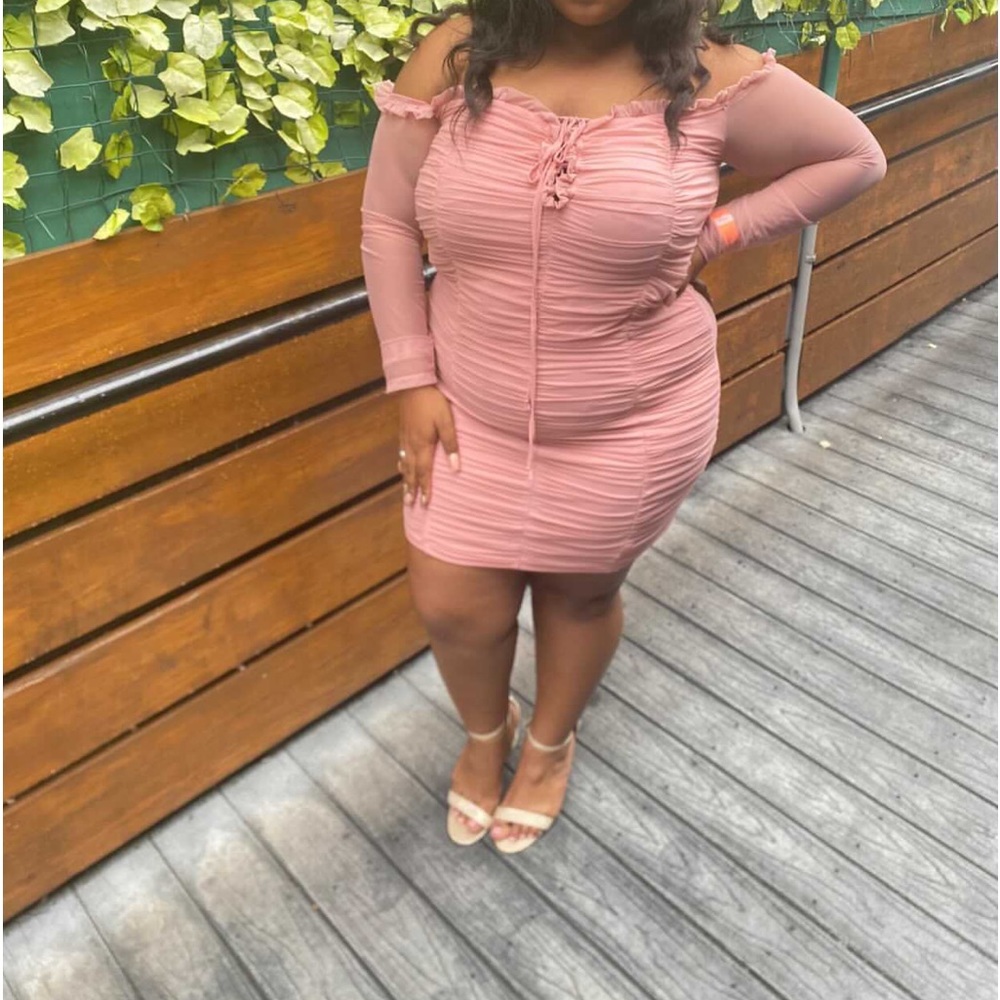 Pink fitted dress